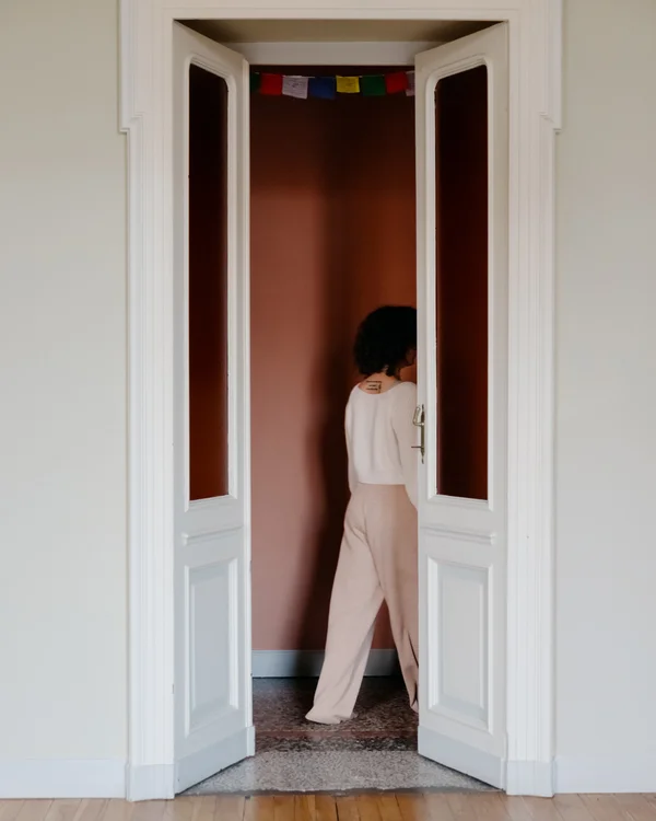 Sala Yoga. Semi di Yug.