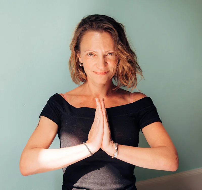 Corso di Yoga Posturale Torino. Francesca Donadio.