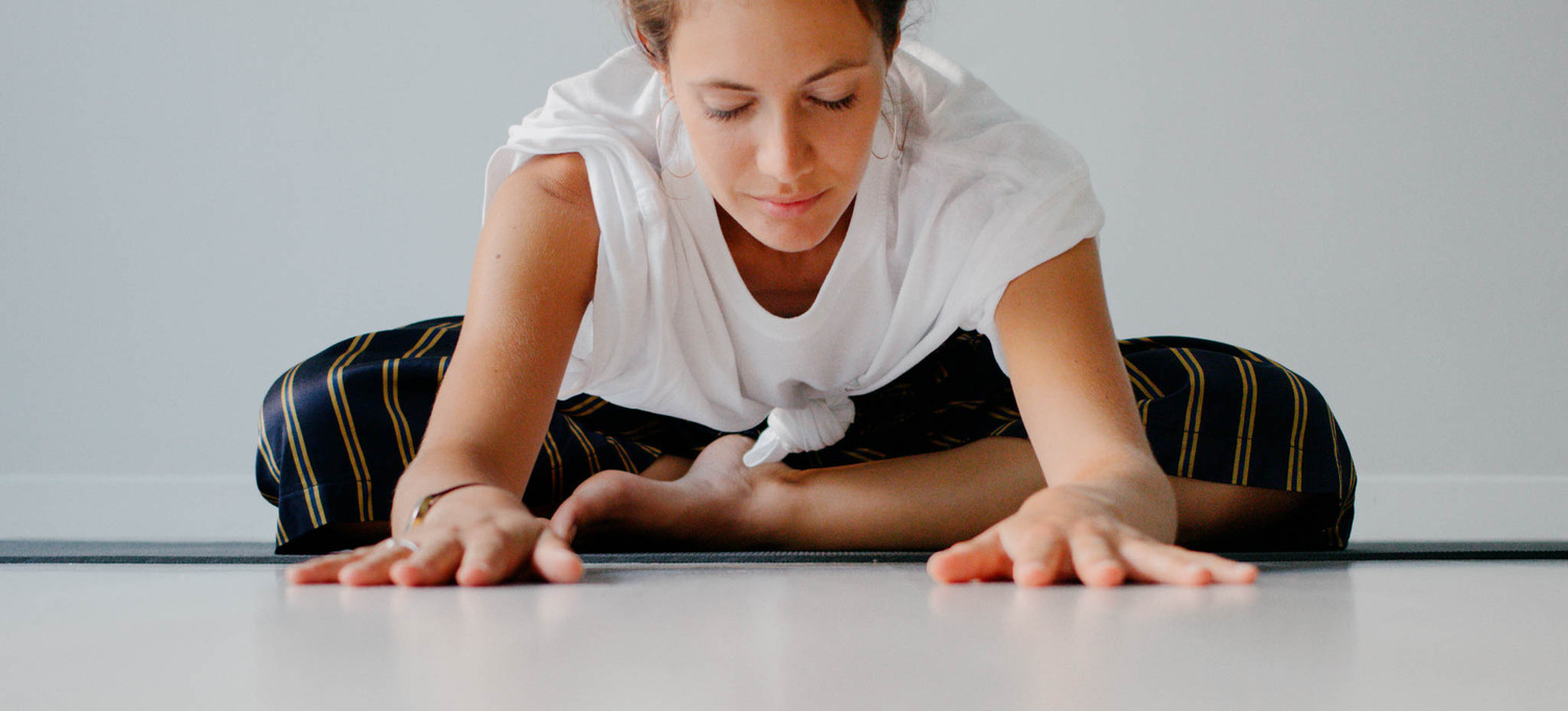 Giulia Cittaro insegnante di yoga e meditazione a Torino. Giulia Cittaro insegnante di yoga e meditazione a Torino.