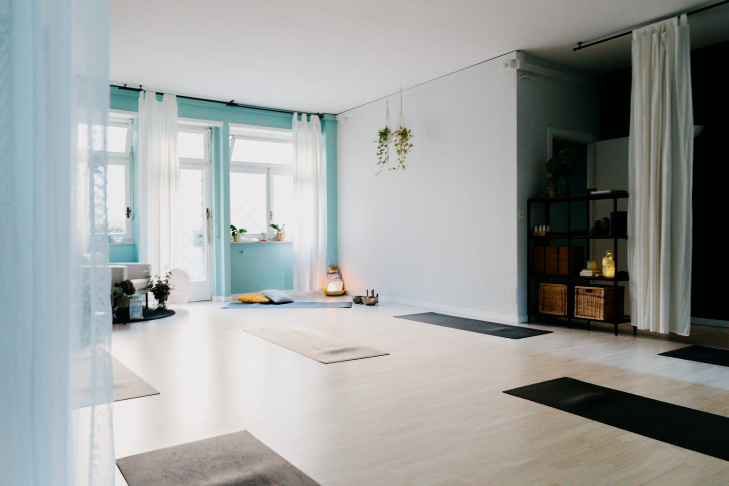 Centro Yoga Torino - Semi di Yug - il salotto dove si svolgono le lezioni yoga