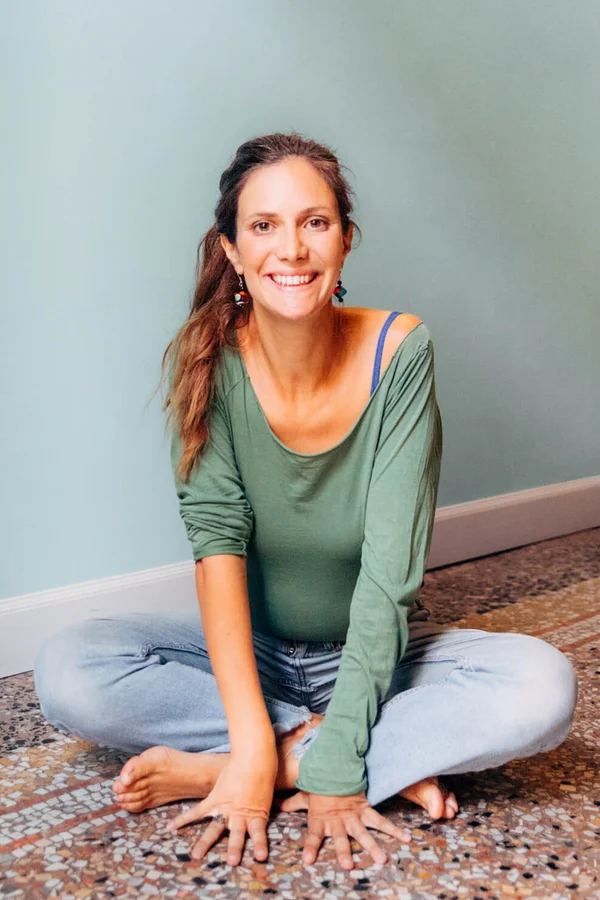 Giulia Cittaro: insegnante di Yoga a Torino. Yoga e meditazione e Yoga in gravidanza.