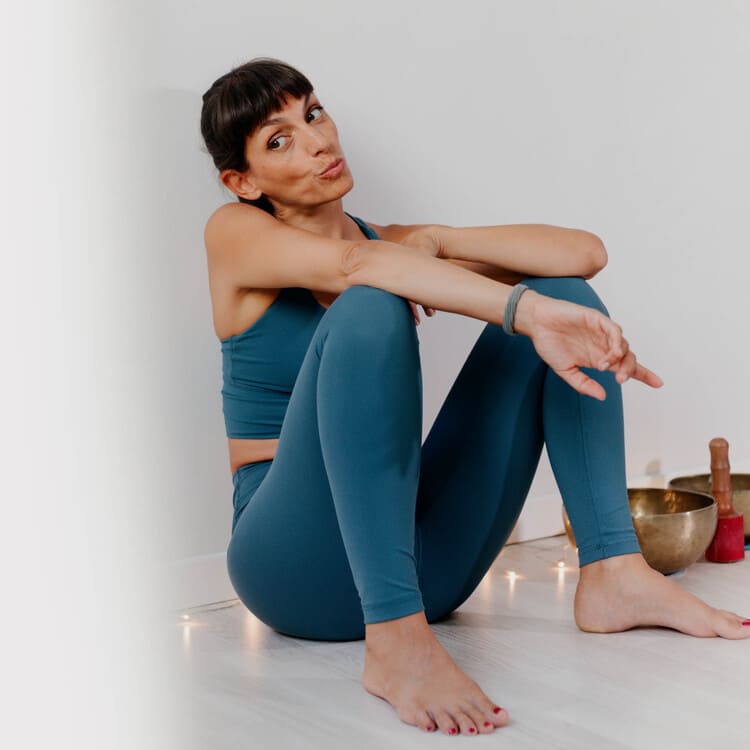 Paola Raho: insegnante di Yoga a Torino. Ashtanga Yoga. Paola Raho: insegnante di Yoga a Torino. Ashtanga Yoga.