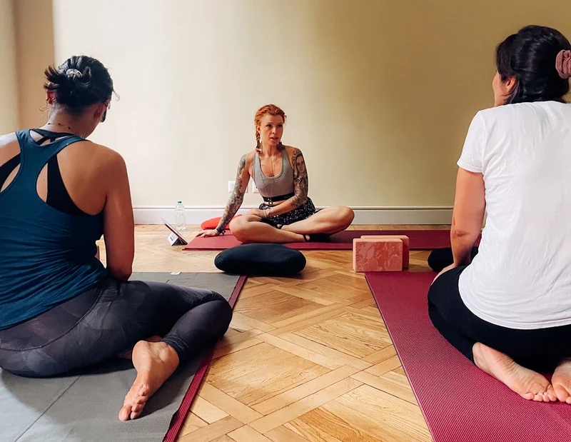 Yoga in Crocetta a Torino. Lezioni di yoga individuali di Semi di Yug.
