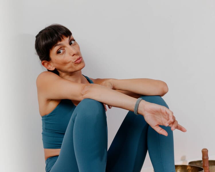 Paola Raho insegnante di hatha yoga e ashtanga yoga Paola Raho insegnante di hatha yoga e ashtanga yoga