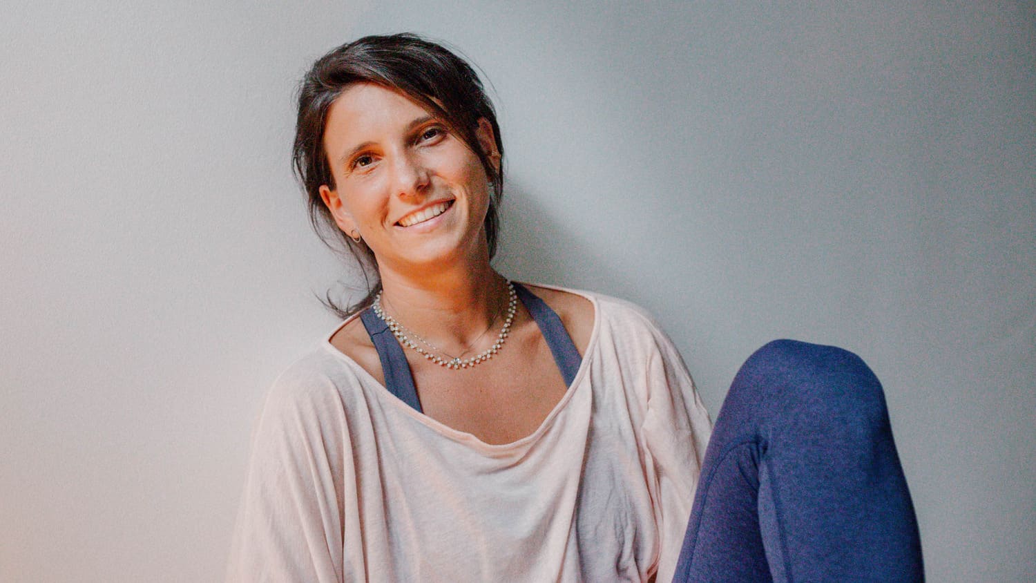 Virginia Bressano insegnante di yoga in inglese di Semi di Yug Virginia Bressano insegnante di yoga in inglese di Semi di Yug