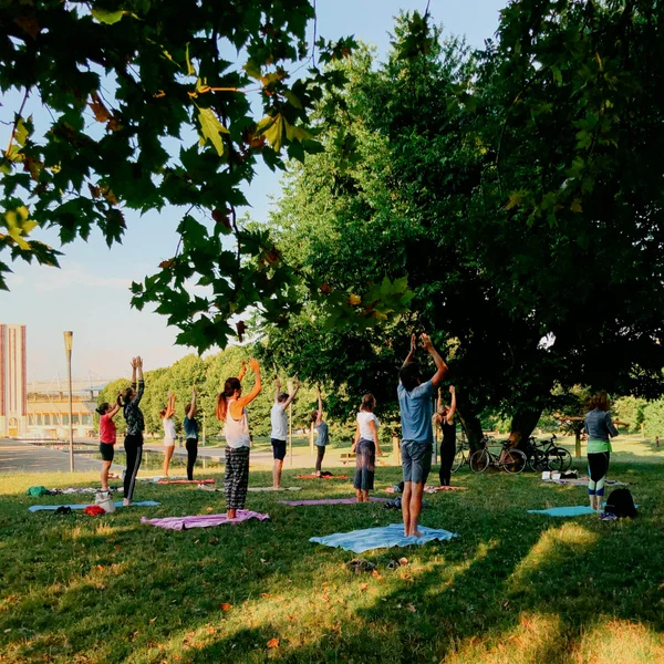 Yoga al parco Piazza Armi Torino